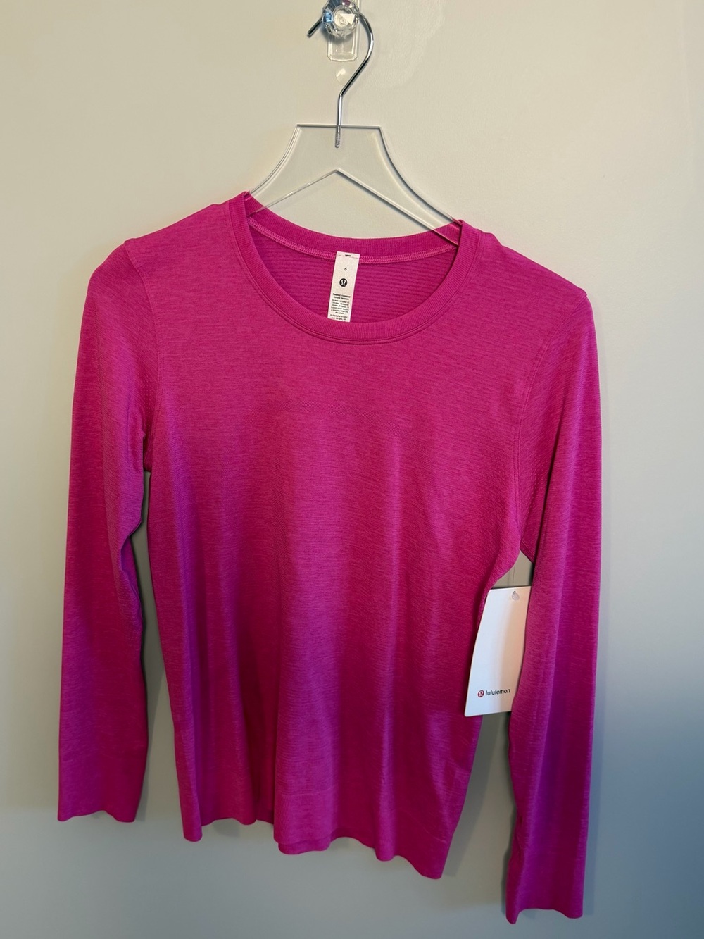 Lululemon NWT women’s Swiftly relaxed, long sleeve shirt POWP/POWP size 6
